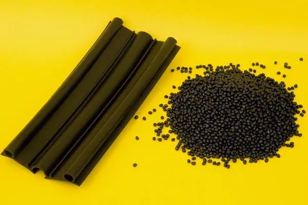 1701074201490711.jpg 02.webp.jpg